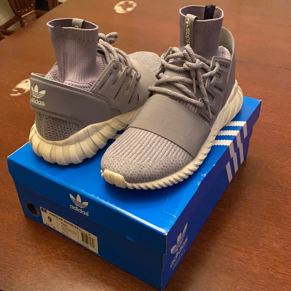 Adidas Tubular Doom Primeknit `Medium Solid Grey’ Sz. 9